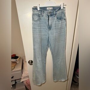 Abercrombie the vintage flare ultra high rise curve love size 28s
